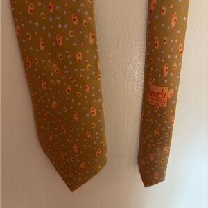 Hermes dress suit bow tie floral accessory necktie ascot bolo neckwear silk